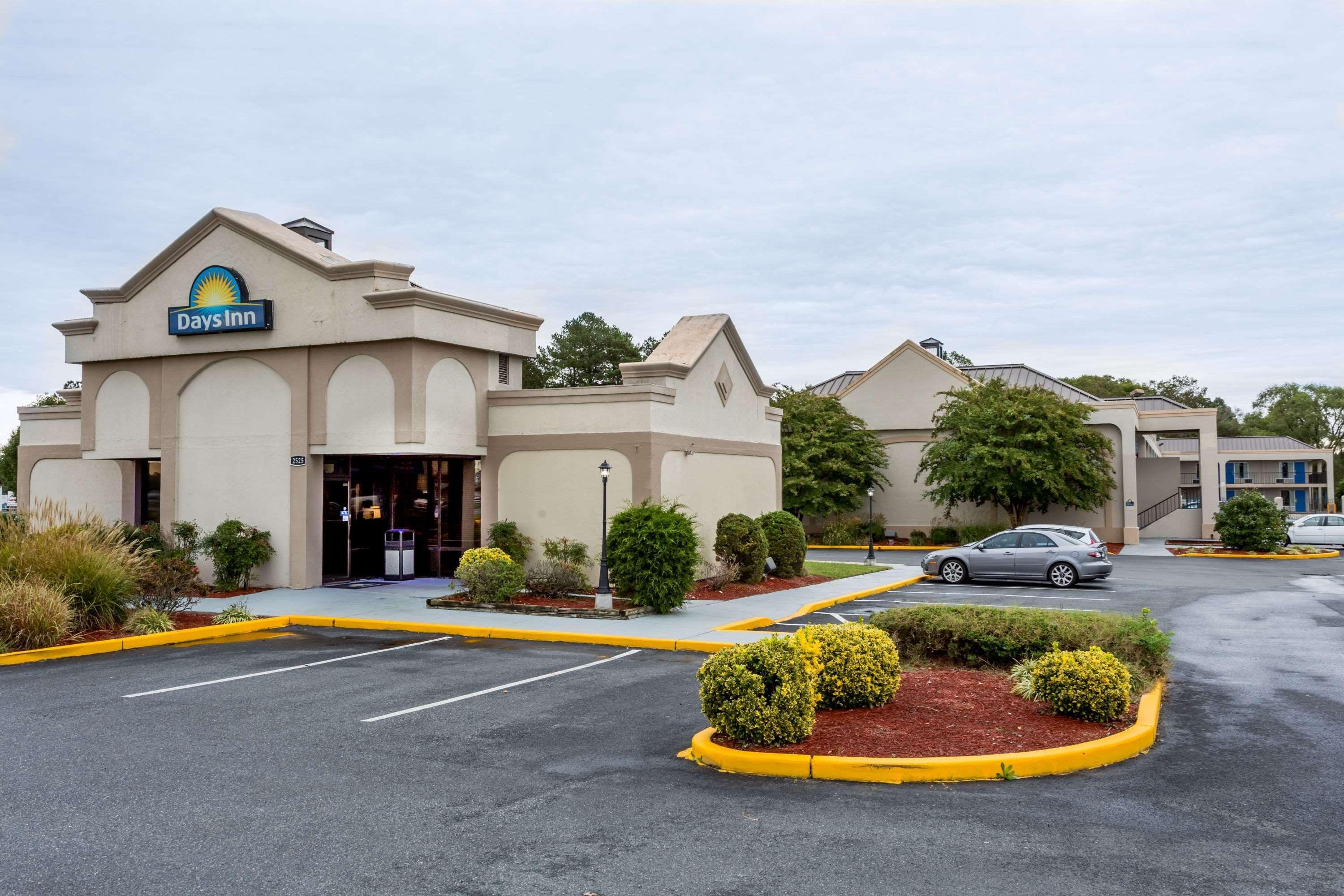 Days Inn Salisbury Extérieur photo
